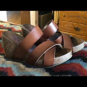 NWOT blowfish wedges